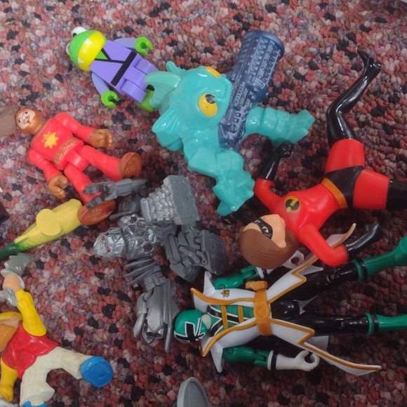 Assorted Colorful Kids Toy Set - Picture 2 of 4
